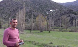 Bozayı ve 2 yavrusu dronla görüntülendi
