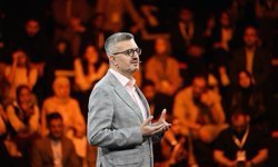 Burhanettin Duran: Savaşlar teknolojiyi, teknoloji savaşları güçlendiriyor