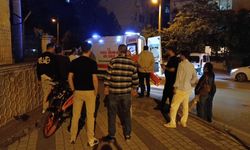 Bursa'da kaldırıma ve site duvarına çarpan motosikletin sürücüsü yaralandı