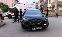 Bursa'da motosiklet ile otomobilin çarpıştığı kaza kamerada