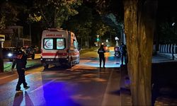 Bursa'da motosikletle refüje çarpıp savrulan sürücü öldü