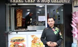 Camide bedensel engelli çocuktan etkilendi; işletmesinde engellilere ücretsiz yemek projesi başlattı