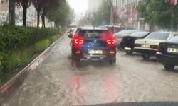 Çankırı'da sağanak yağış hayatı olumsuz etkiledi