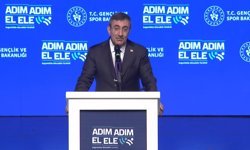 Cevdet Yılmaz, 'Adım Adım El Ele: Bağımlılıkla Mücadele Hareketi Programı'nda konuştu
