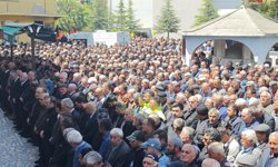 Çığ altındaki cansız bedenine 125 gün sonra ulaşılan çoban toprağa verildi