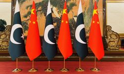 Çin Devlet Başkanı Şi, Pakistan Başbakanı Şahbaz'ı kabul etti