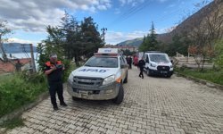 Dağlık alanda mahsur kalan 2 çocuk kurtarıldı