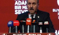 Destici: Onca yolsuzluğa rağmen pişkin pişkin ortalıkta geziyorlar