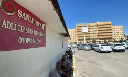 Devrilen traktörün sürücüsü öldü
