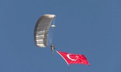 Efes-2026 Tatbikatı'nda 53 bayrak gökyüzünde dalgalandı