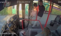 Emekleyerek otobüse binen kız çocuğunu fark eden şoför, o anları anlattı