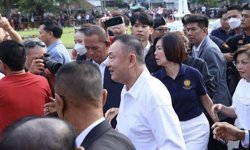 Eski Tayland Başbakanı Thaksin Şinavatra şartlı tahliye edildi
