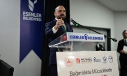 Faruk Acar, Bağımlılıkla Mücadelede Medyanın Rolü' paneline katıldı