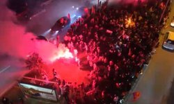 Galatasaray'ın şampiyonluğu Bursa'da coşkuyla kutlandı / Metin eklendi