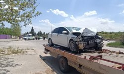 Gaziantep'te TIR ile otomobil çarpıştı: 1 ölü, 4 yaralı