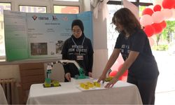 Geri dönüştürülmüş malzemeler ve 3D yazıcı ile geliştirdikleri robot projesiyle 3'üncü oldular