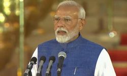 Hindistan Başbakanı Modi 5 ülkeyi kapsayan resmi ziyaret turuna başladı