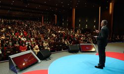 İletişim Başkanı Duran'dan Dezenformasyonla Mücadele Ulusal Gençlik Zirvesi paylaşımı