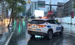 İstanbul'da 1 Mayıs tedbirleri kapsamında bazı yollar trafiğe kapatıldı -1