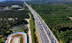 İstanbul'da bayramın üçüncü gününde dönüş trafiği havadan görüntülendi