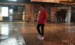 İzmir'de kısa süreli sağanak yağış etkili oldu