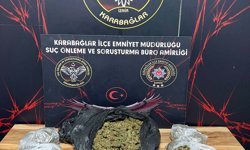 İzmir'de uyuşturucu operasyonu: 3 gözaltı