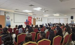 Kadın meddahtan görme engelli öğrencilere eğitim