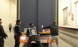 Kapıkule'de TIR'da uyuşturucu ve çok sayıda kaçak sigara malzemeleri ele geçirildi
