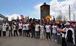 Kars'ta davullu-zurnalı 1 Mayıs kutlaması