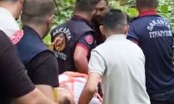 Kayalıklarda mahsur kalan kişiyi, itfaiye kurtardı