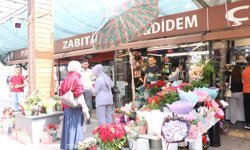 Kayseri'de çiçekçilerde Anneler Günü yoğunluğu