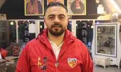 Kayserispor'un küme düşmesi sonrası deplasman tribününde ağlayan taraftar: Çok garip bir duyguydu