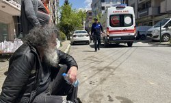 'Kötü koku' sonrası belediye harekete geçti; çöp evden 1 yıldır çıkmadığı ortaya çıktı