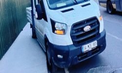 Küçükçekmece'de otobüs beklerken çarpan kamyonet mühendisin ölümüne neden oldu; 'Şoför ve sorumlulardan şikayetçi olacağız'