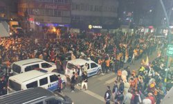 Küçükçekmece'de şampiyonluk coşkuyla kutlandı