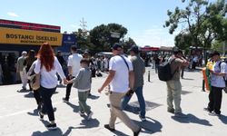 Kurban Bayramı'nı İstanbul'da geçirenler sahillere akın etti