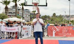 Kuşadası'nda 19 Mayıs coşkusu