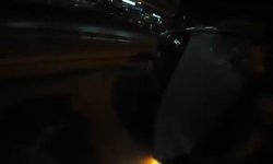 Maltepe'de sürücüsünün direksiyon hakimiyetini kaybettiği otomobil devrilerek bariyerlere çarptı