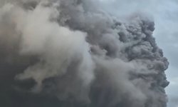 Mayon Yanardağı'nda patlama