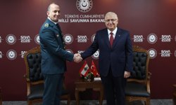 Milli Savunma Bakanı Yaşar Güler, Lübnan Silahlı Kuvvetler Komutanı Korgeneral Haykal ile görüştü