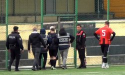 Orta hakemin yüzünden yumruklandığı maç tatil edildi; futbolcu gözaltına alındı