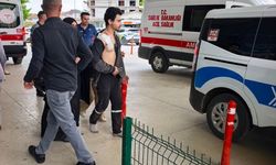 Otomobil ile motosiklet çarpıştı: 1'i ağır 5 yaralı