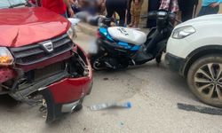 Otomobille çarpışan motosikletin sürücüsü öldü, arkadaşı yaralandı
