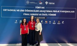 Özel Ege Lisesi'ne 57'nci TÜBİTAK Lise Öğrencileri Araştırma Projeleri Yarışması'nda üçüncülük ödülü