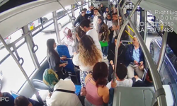 Sakarya'da otobüste fenalaşan yolcu hastaneye yetiştirildi
