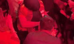 Şampiyonluk kutlamasında sürpriz evlilik teklifi