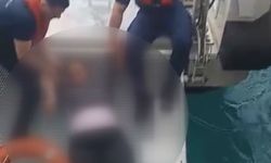 Sarıyer'de denizde baygınlık geçiren kadının kurtarılma anı kamerada
