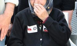 Şehit eşinin tabutunu omuzladı