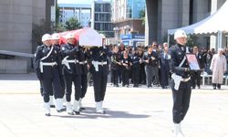 Şehit polis memuru Aydın Üyenarık için İstanbul Emniyet Müdürlüğü'nde tören