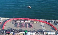 Tekirdağ'da 100 metre uzunluğundaki Türk bayrağıyla 'Gençlik Yürüyüşü'